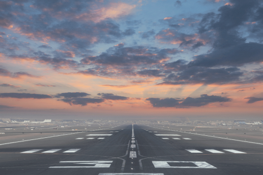 Darstellung einer Lande- bzw. Startbahn eines Flughafens